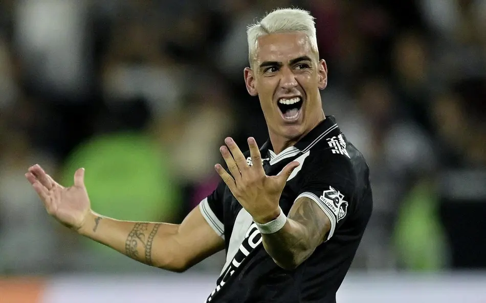 Puma Rodríguez lidera estatísticas ofensivas na vitória do Vasco sobre o Athletico-PR