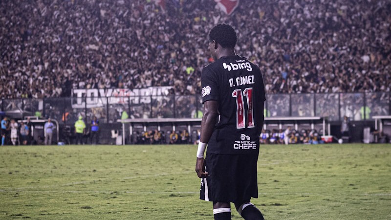 Ausência de Andrés Gómez força Renato a repensar ataque do Vasco contra Atlético-MG