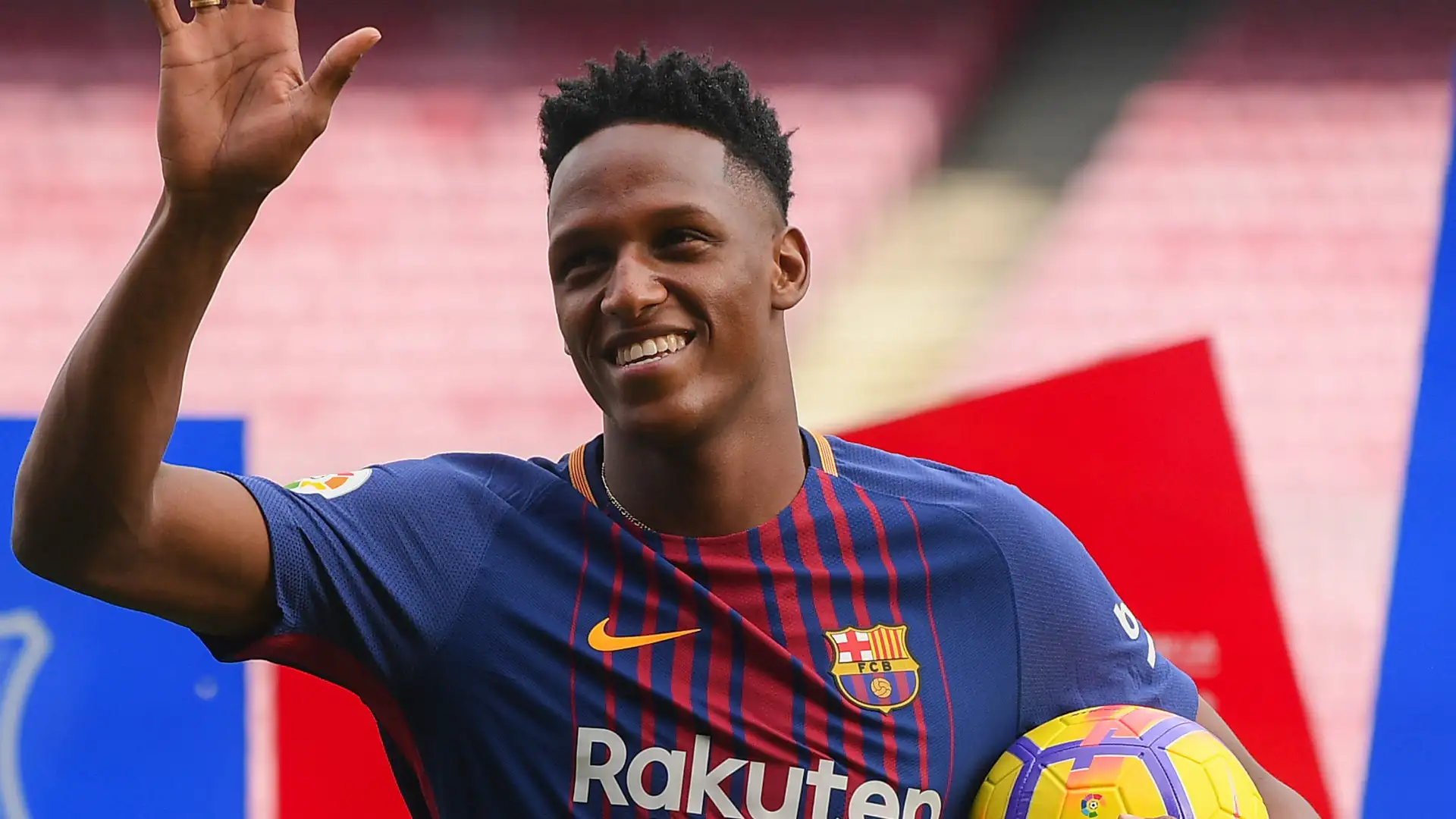 Yerry Mina do Cagliari: veja lances do zagueiro especulado no Vasco