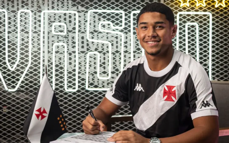 Ramon Rique brilha em Vasco 3 x 0 Olímpia: números mostram atuação sólida do jovem