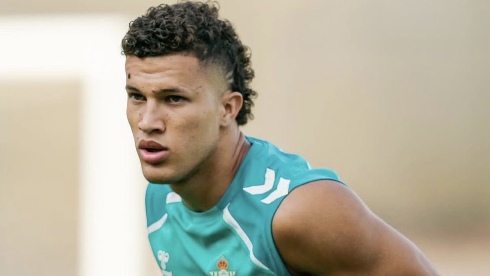 Vasco faz proposta oficial ao Betis por Deossa: oferta é de 12 milhões de euros mais bônus