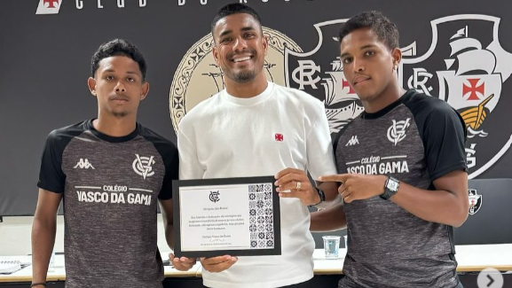 Léo Matos deixa o Vasco para assumir cargo de diretor esportivo no PAOK da Grécia