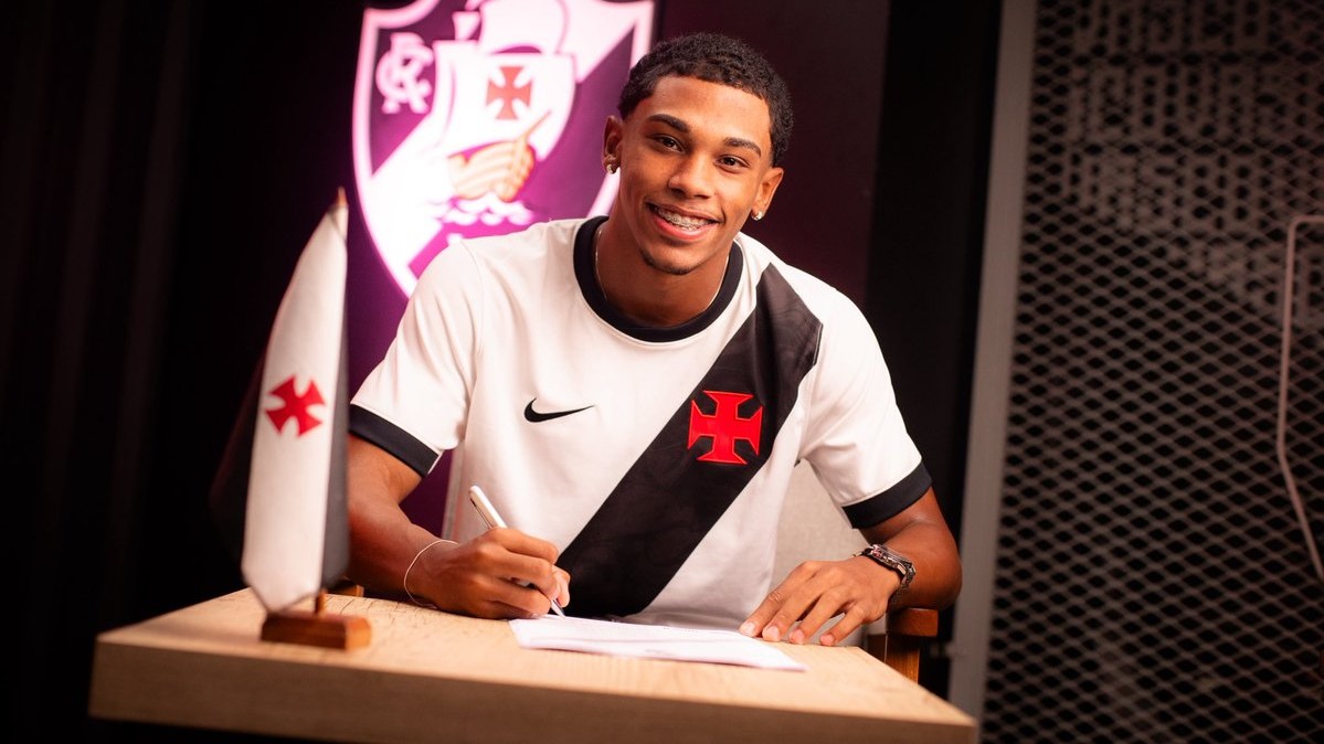 Lucas Melim renova contrato com o Vasco até 2029 e fortalece base cruzmaltina