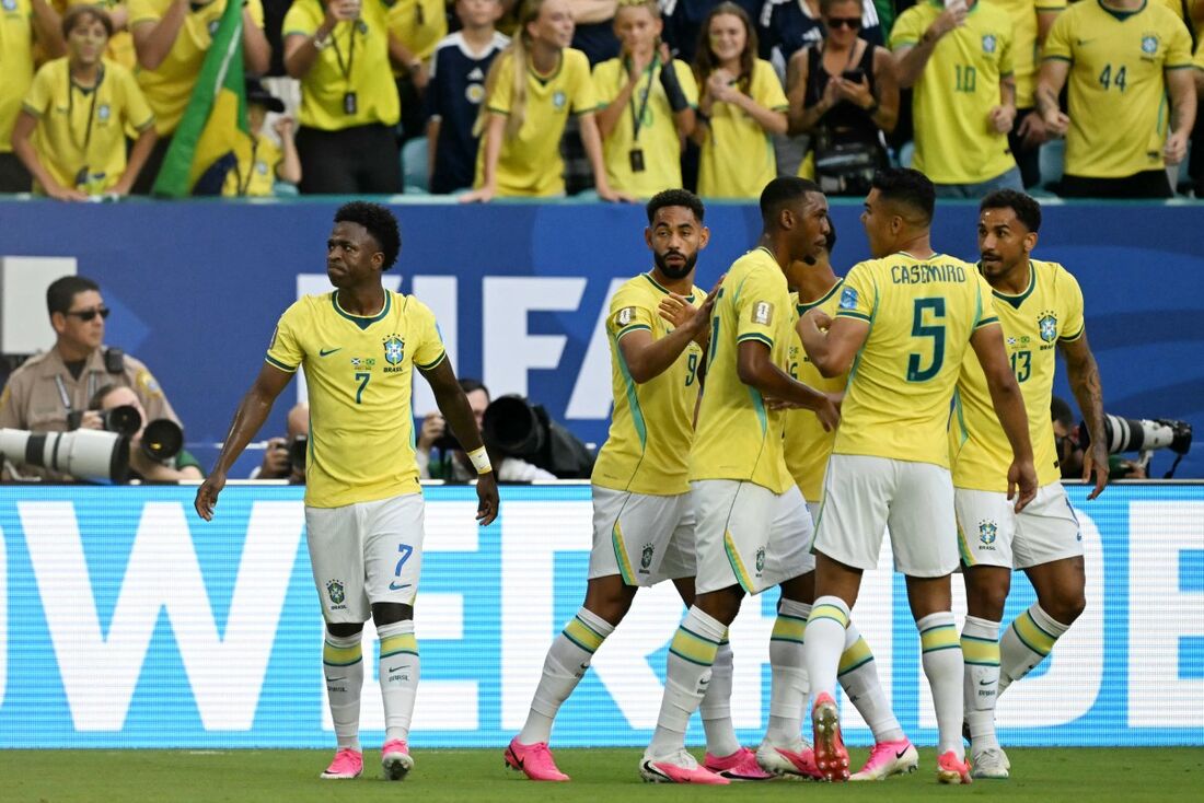 Brasil vence o Japão de virada e vai às oitavas da Copa do Mundo: Rayan foi decisivo
